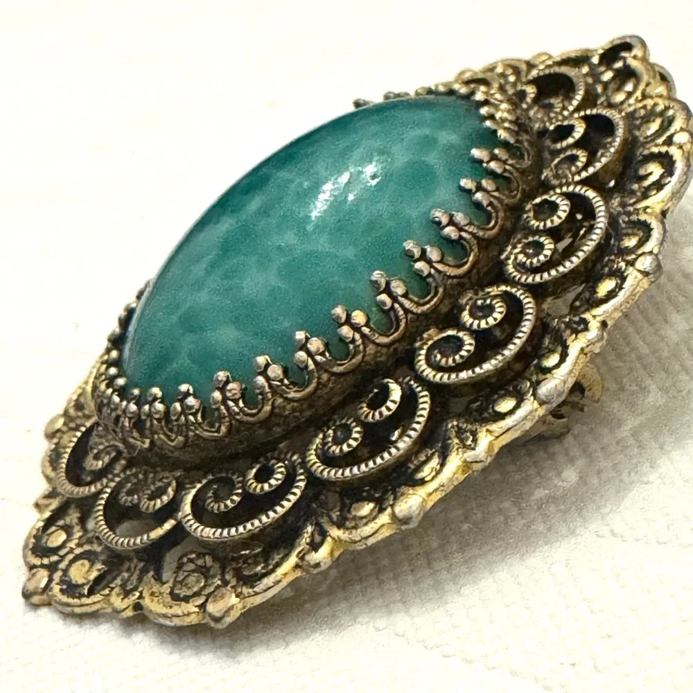 Victorian Goldette Filigree Turquoise Pecking Glass Pendant/Brooch